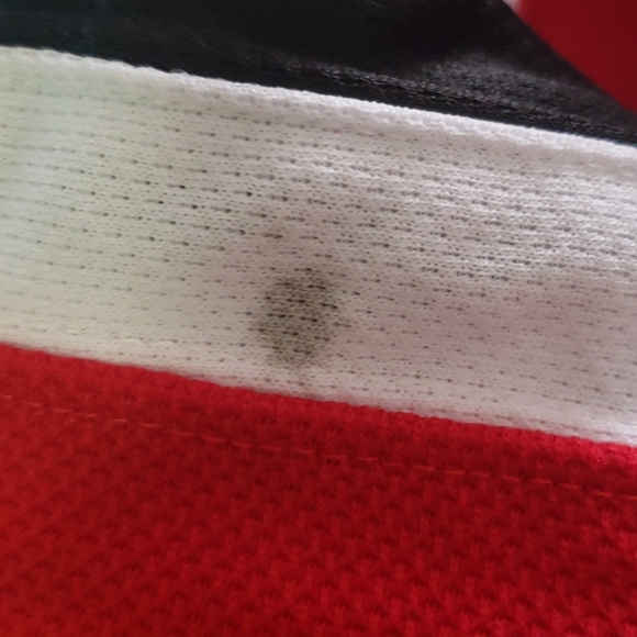 Chicago Blackhawks Toews Jersey - Picture 3 of 3